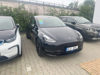 Tesla model Y