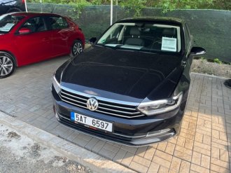 VW Passat