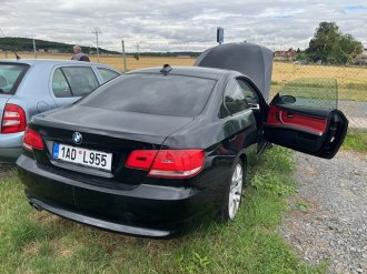 BMW 328i